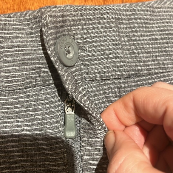 NWT Hang Tan Hybrid Short Size 36 - Picture 7 of 10